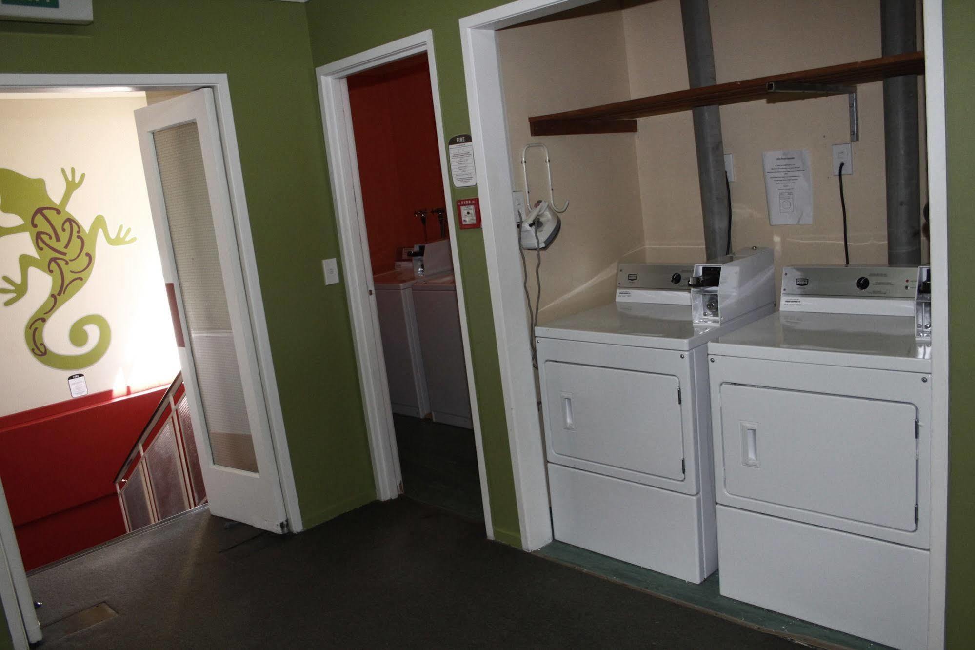 Rotorua Downtown Backpackers Hostel Exterior photo